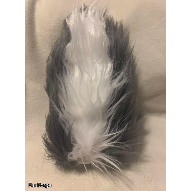 Gray/White Nub Tail